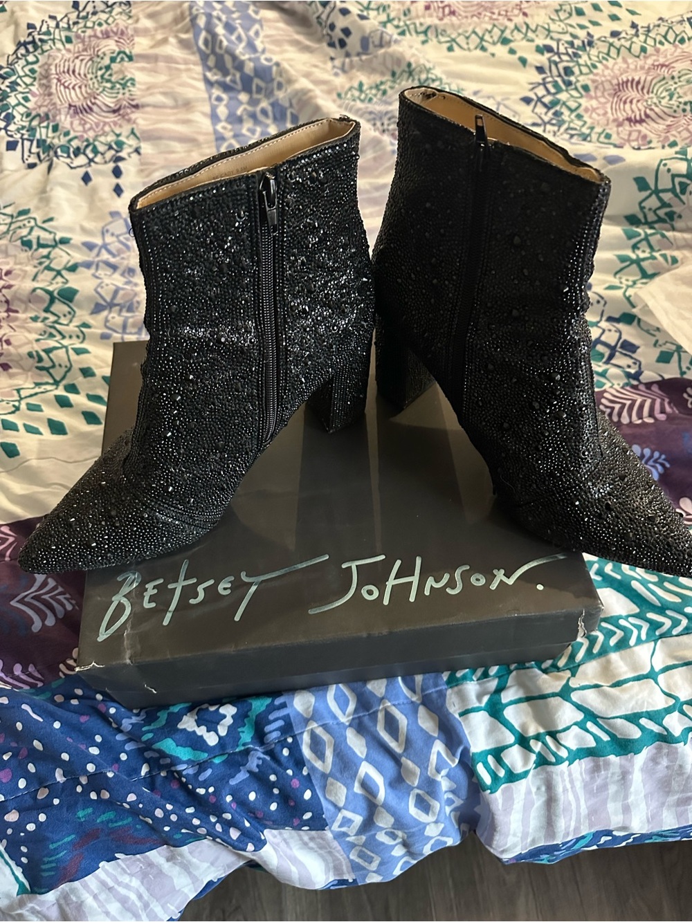 Betsey Johnson Black Sparkle Pointed Toe Ankle Boots - Picture 1 of 9